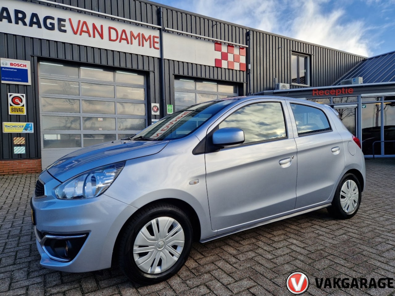 Mitsubishi Space Star - 1.0 Cool+ 1.0 Cool+ - AutoWereld.nl