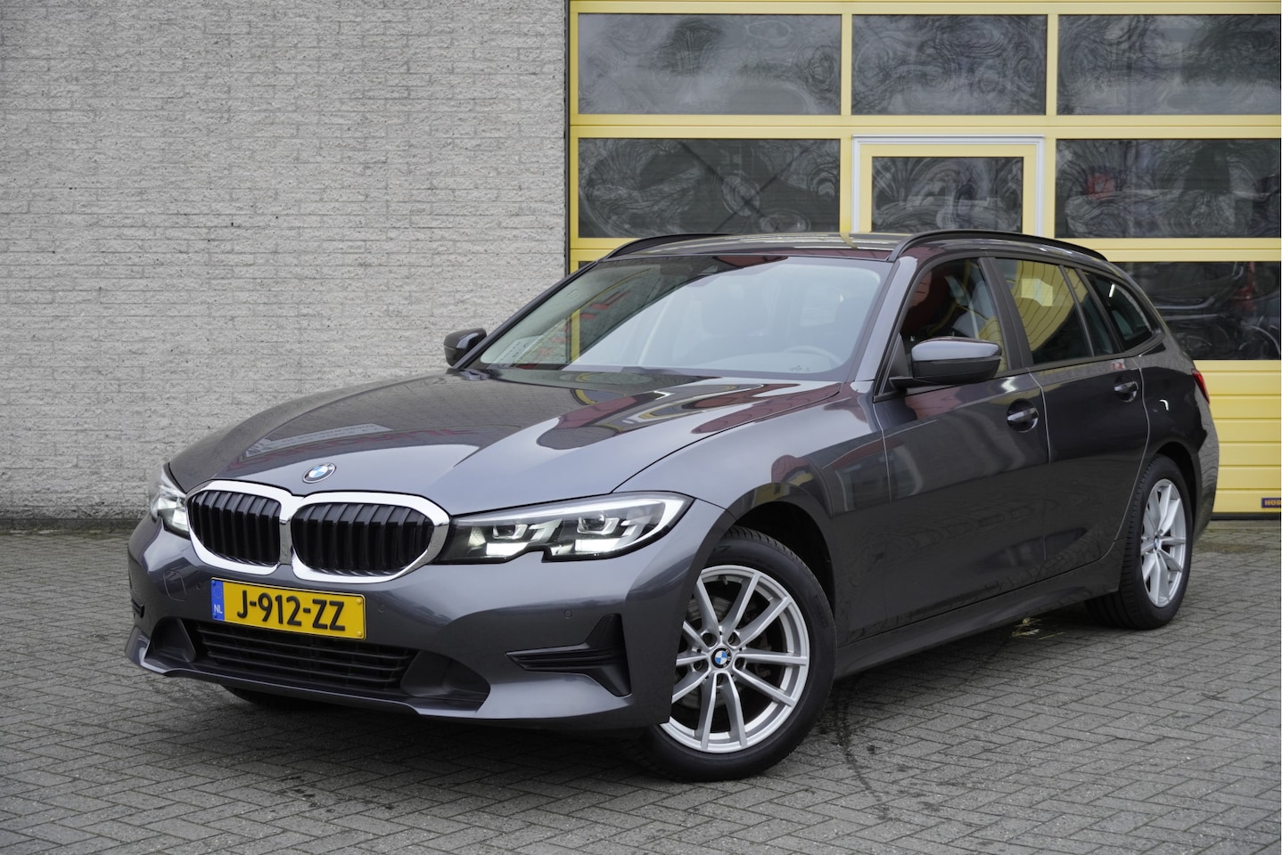 BMW 3-serie Touring - 318i Automaat Edition BJ2020 Lmv 17" | Led | Pdc | Elek. achterklep | Climate control | Cr - AutoWereld.nl