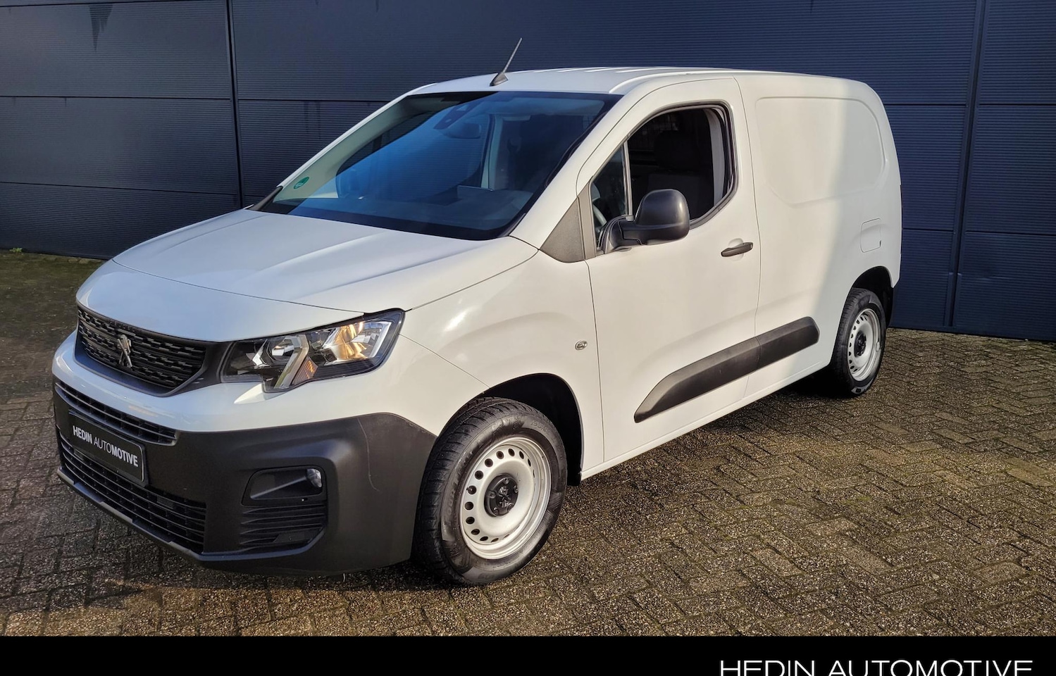 Peugeot Partner - 1.6 BlueHDI Premium |Navigatie|Parkeersensoren achter| Airco| - AutoWereld.nl