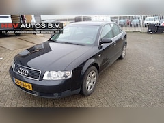 Audi A4 Limousine - 2.0 Pro Line airco cruise LM 4-deurs