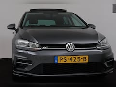 Volkswagen Golf - 1.0 TSI Highline Business R R line