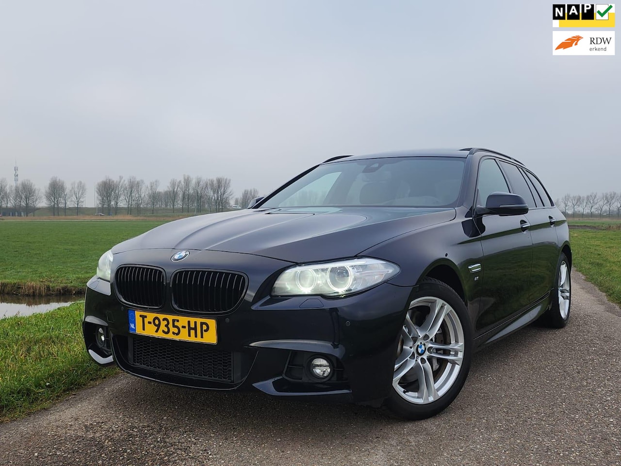 BMW 5-serie Touring - 528i High Executive | M-Sport | PANO | LEDER | DIGI DASH - AutoWereld.nl