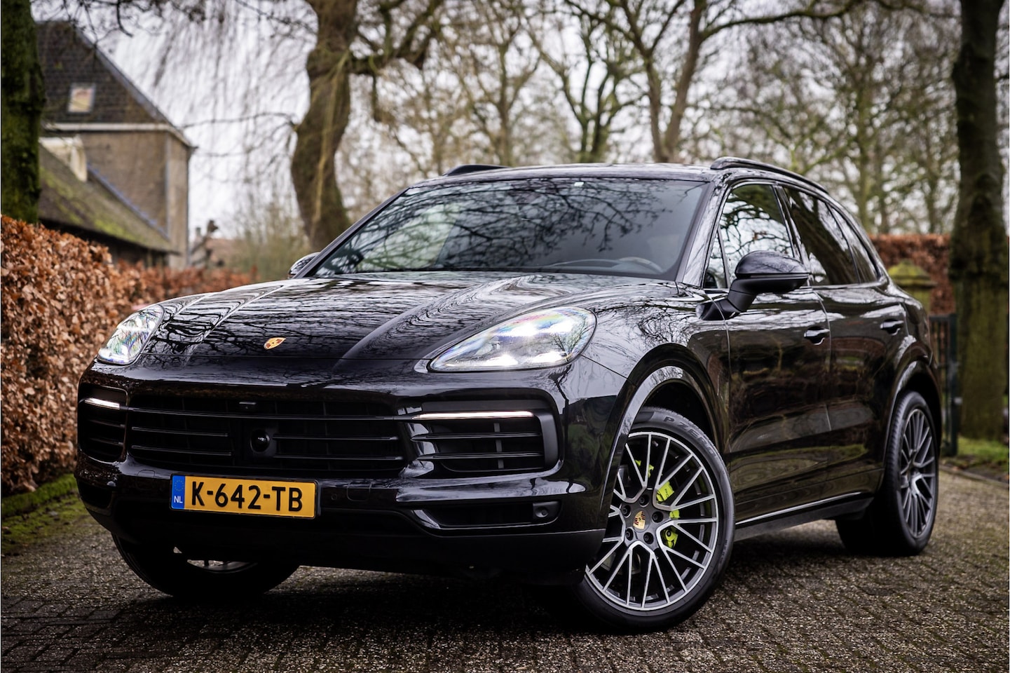 Porsche Cayenne - 3.0 E-Hybrid Massage Soft Close Matrix Stoelventilatie Vierwielbesturing - AutoWereld.nl