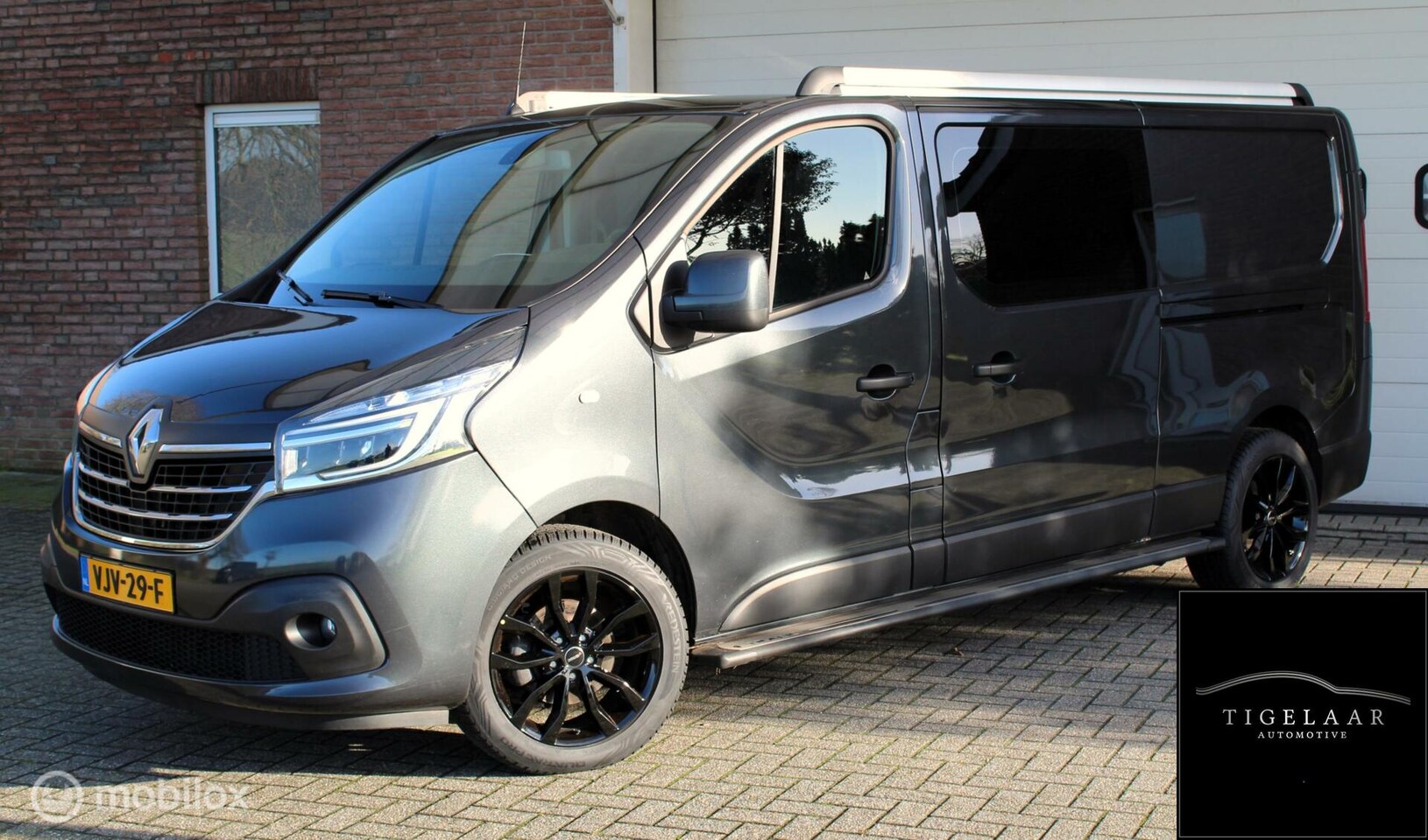 Renault Trafic - bestel 2.0 dCi 145 T29 L2H1 DC Luxe - AutoWereld.nl