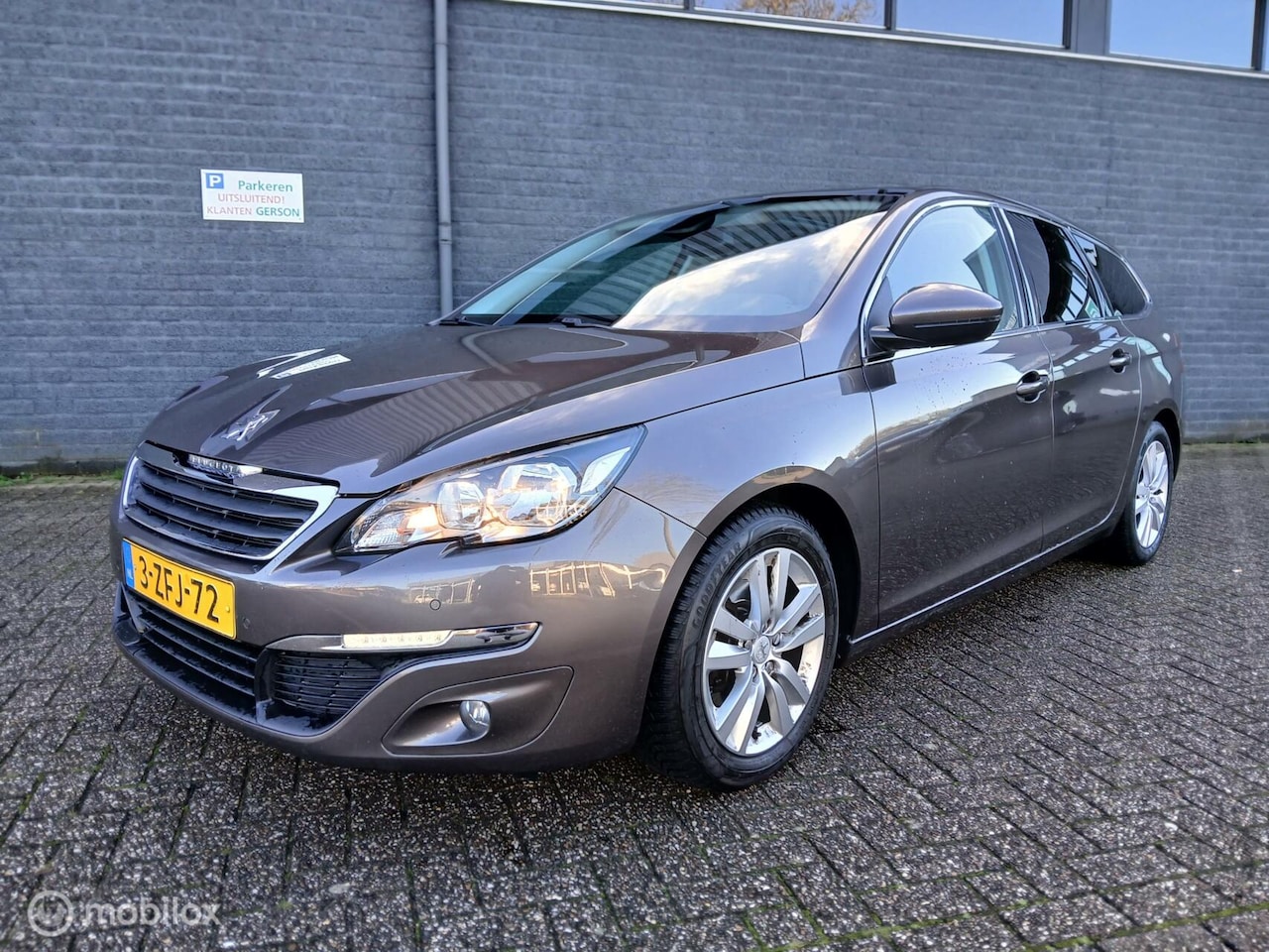 Peugeot 308 SW - 1.6 BlueHDI Panoramadak/Dealer onderhouden - AutoWereld.nl