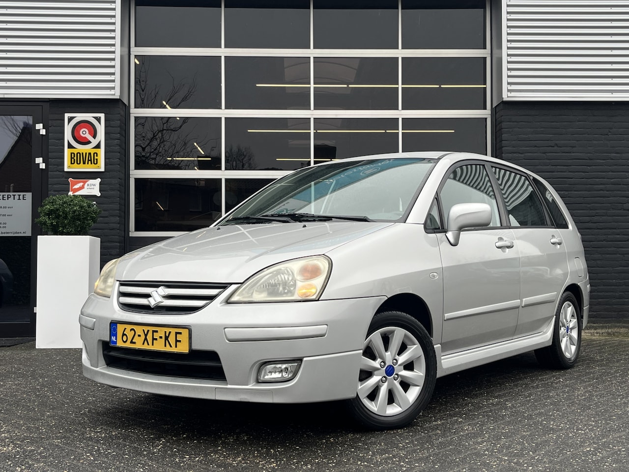 Suzuki Liana - 1.6 Exclusive 1.6 Exclusive, Airco, Radio, Trekhaak, NAP - AutoWereld.nl