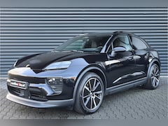 Porsche Macan - 4 -18weg-Pano-BOSE-INNO Drive