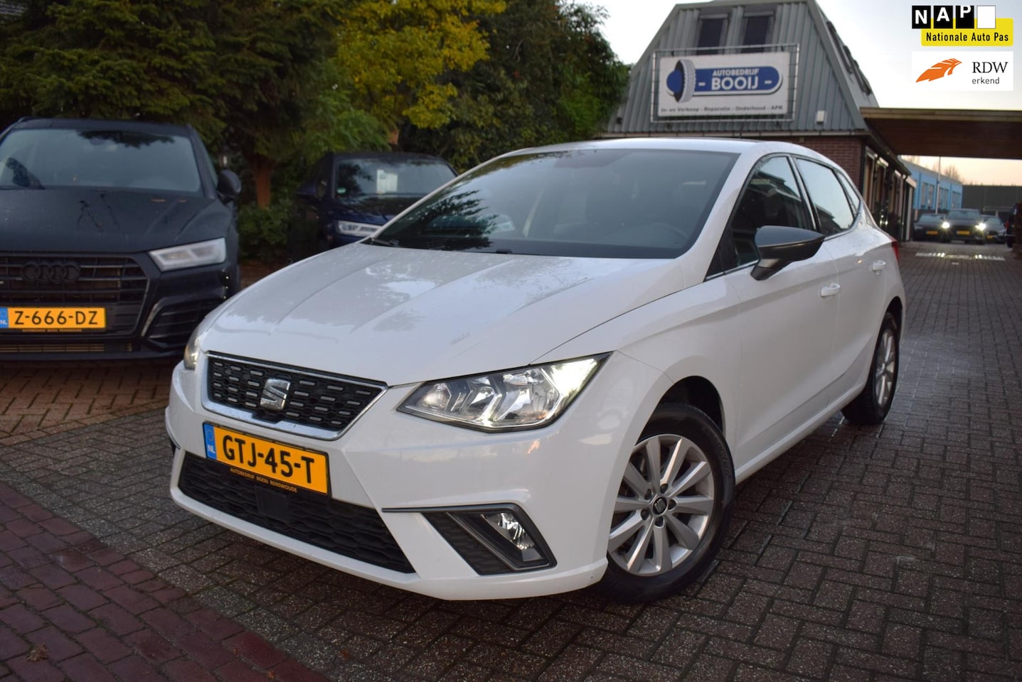 Seat Ibiza - 116 PK TSI Excellence AUTOMAAT/CRUISE/AIRCO-ECC/BLUETOOTH/STOEL VERW/PDC/LMW 15 INCH/USB - AutoWereld.nl