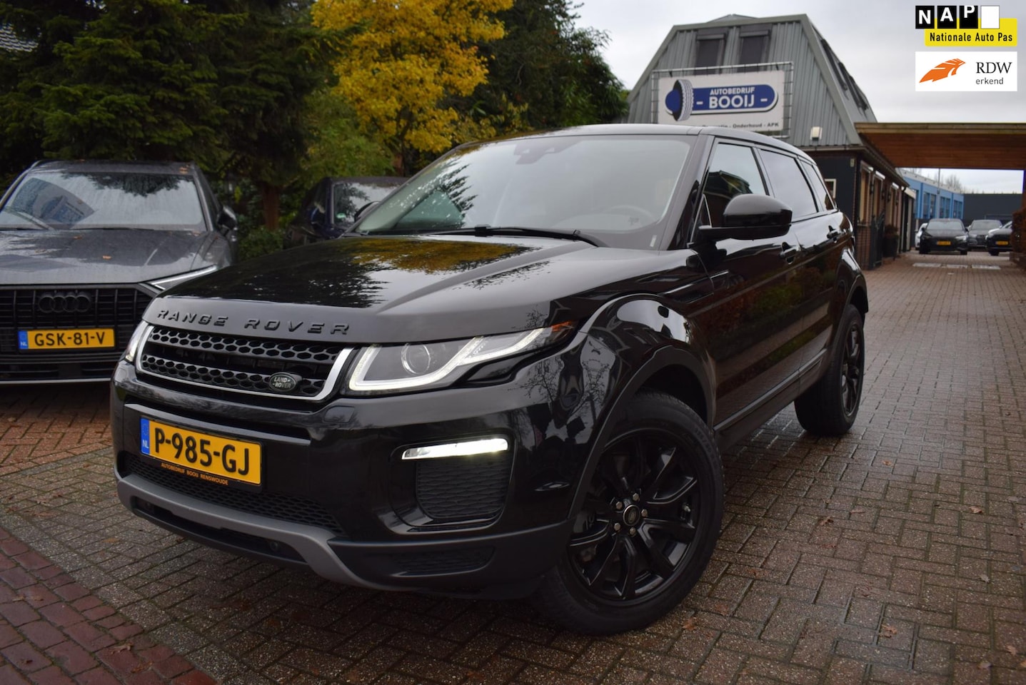 Land Rover Range Rover Evoque - 2.0 Si4 SE Dynamic AUTOM/NAVI/CRUISE/PANO/PDC V+A/CAMERA/LEDER/BLUETOOTH/LMW 18"/STUUR EN - AutoWereld.nl