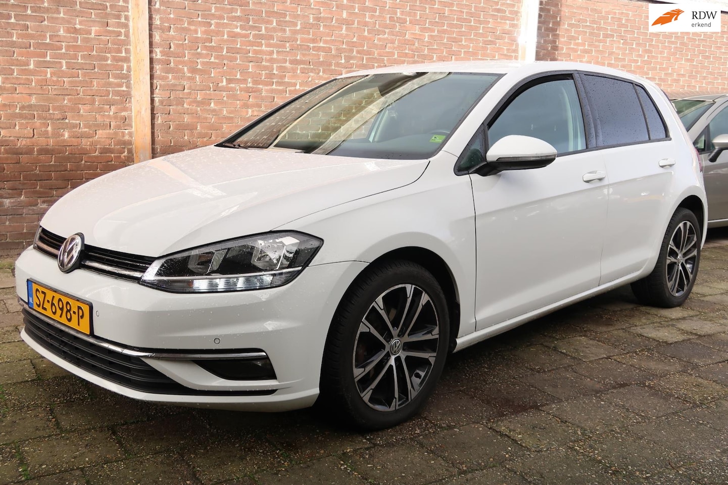 Volkswagen Golf - 1.0 TSI Comfortline 1.0 TSI Comfortline - AutoWereld.nl