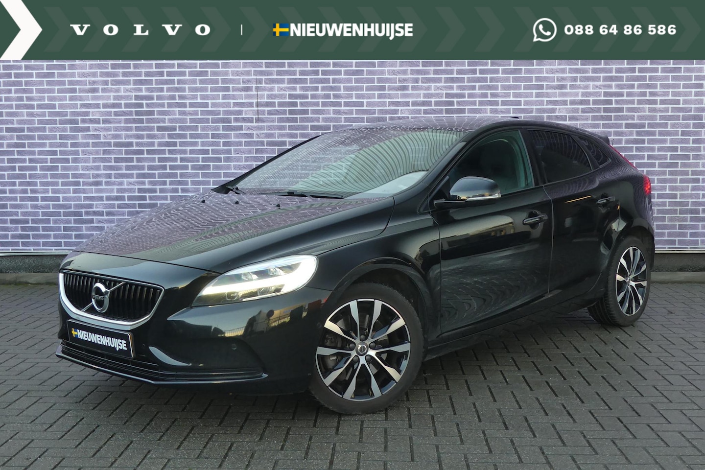 Volvo V40 - T3 Automaat Dynamic Edition | Harman Kardon audio | Panoramadak | Trekhaak | DAB+ | Parkee - AutoWereld.nl