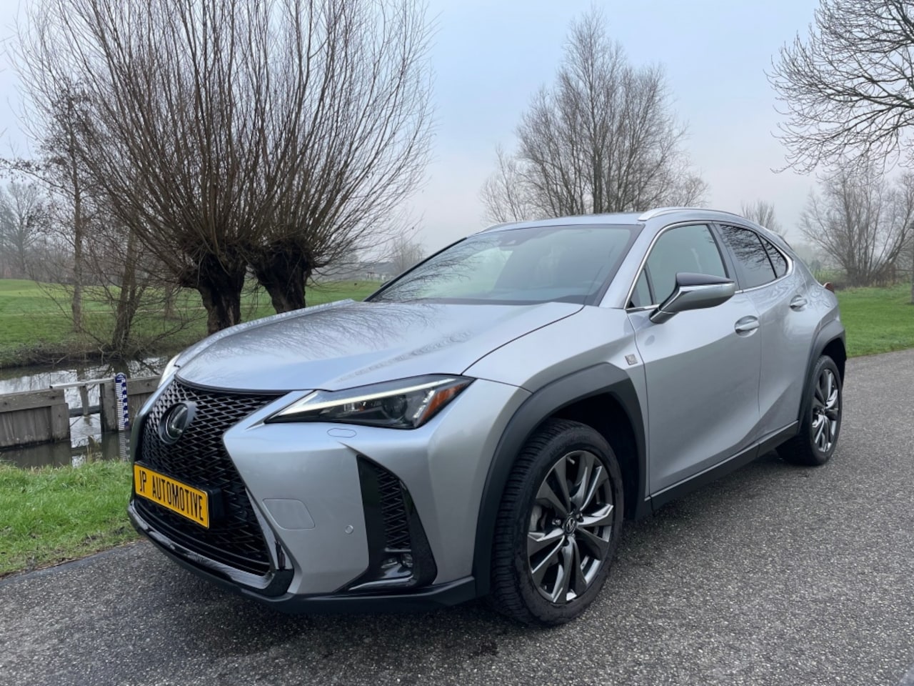 Lexus UX - 250h F Sport Design leer/ad.cruise/all-in prijs/garantie - AutoWereld.nl