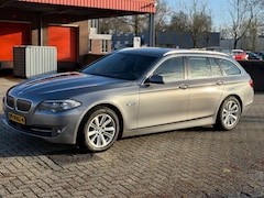 BMW 5-serie Touring - 530d High Executive / PANO / 360 Camera / 1 JAAR APK / LEER ETC