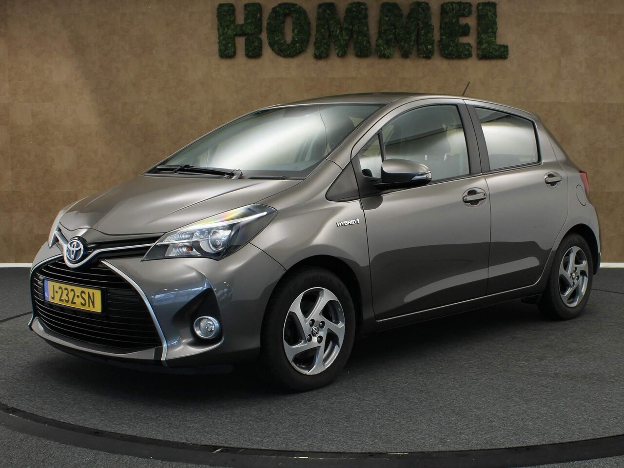 Toyota Yaris - 1.5 Hybrid Aspiration - CLIMATE CONTROL - NAVIGATIE - LEDEREN STUUR - ACHTERUITRIJCAMERA - - AutoWereld.nl