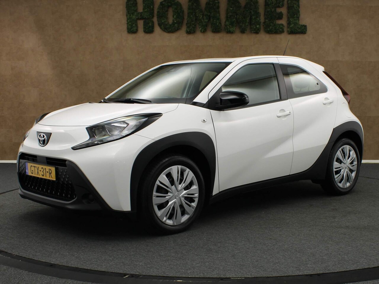 Toyota Aygo X - 1.0 VVT-i S-CVT Play - AIRCO - APPLE CARPLAY/ ANDROID AUTO - DAB RADIO - ADAPTIEVE CRUISE - AutoWereld.nl