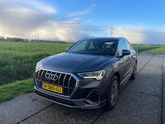 Audi Q3 - 35 S Line, VIRTUAL COCKPIT, Automaat, enz, enz