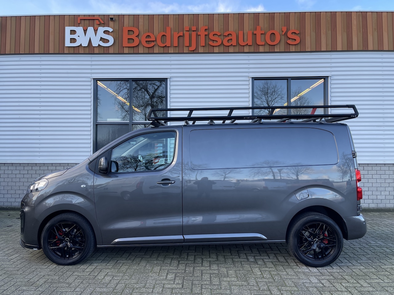 Opel Vivaro - 2.0 CDTI 150pk L2H1 Edition / vaste prijs rijklaar € 21.950 ex btw / lease vanaf € 392 / a - AutoWereld.nl