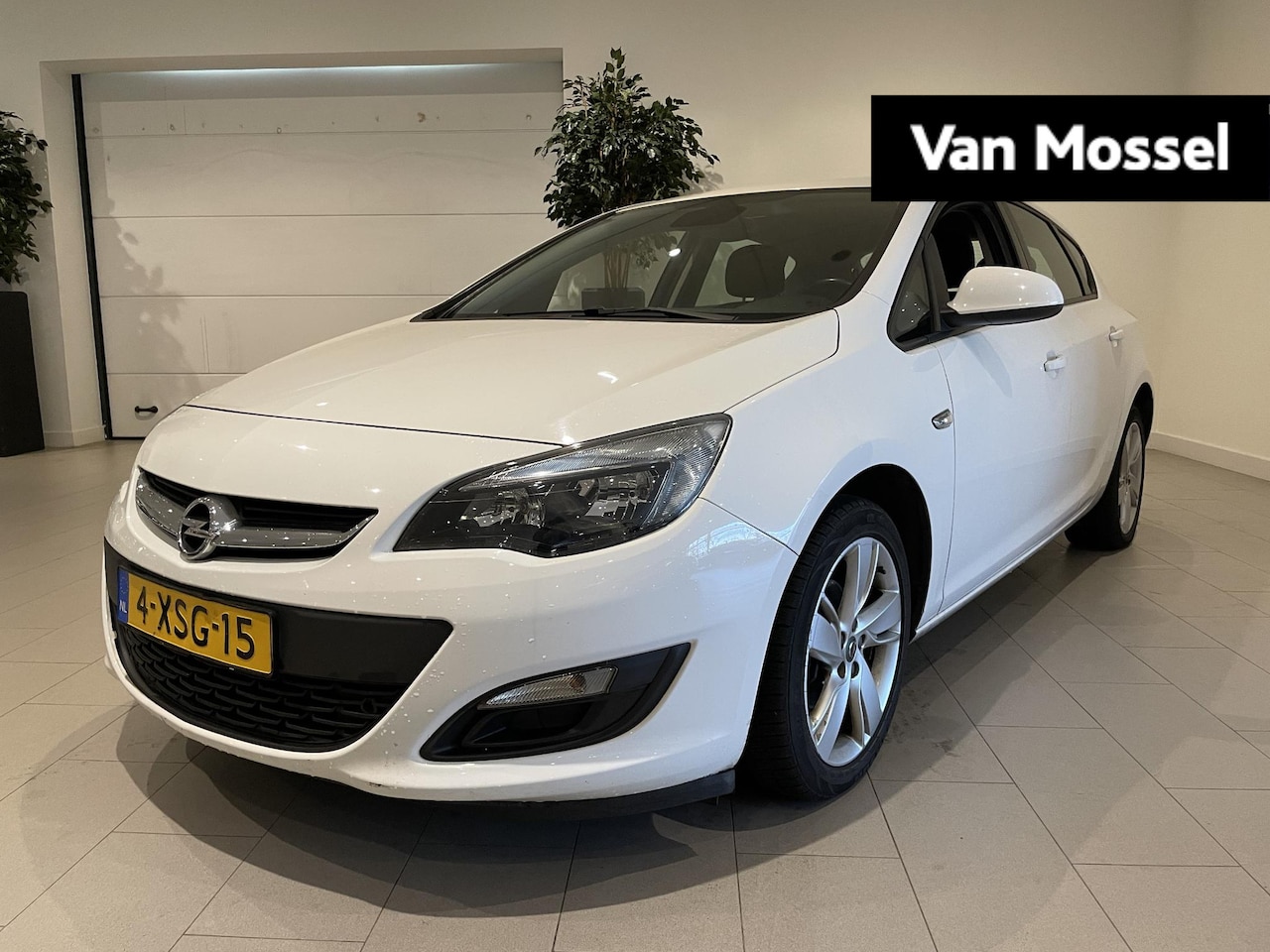 Opel Astra - 1.4 Turbo Berlin | Cruise Control | Verlichting Automatisch | Airco | Multifunctioneel Stu - AutoWereld.nl