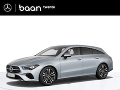 Mercedes-Benz CLA-klasse Shooting Brake - 180 Star Edition Luxury Line | Panoramadak | Trekhaak | Stoelverwarming | Achteruitrijcame