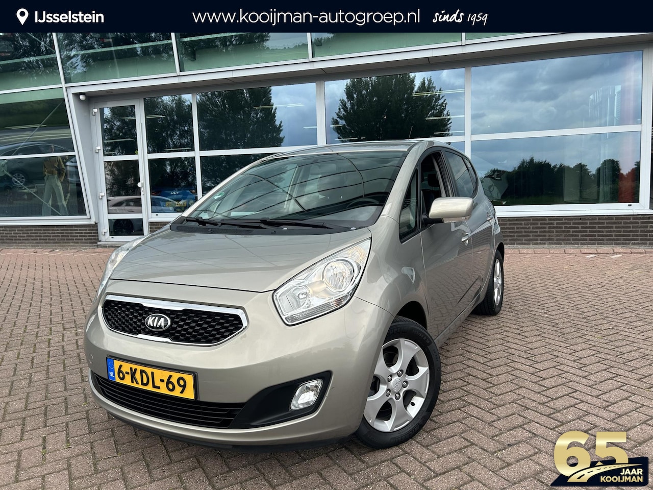 Kia Venga - 1.4 CVVT Super Pack | Fijne, hoge, instap | Full map navigatie | Bluetooth telefoon voorbe - AutoWereld.nl