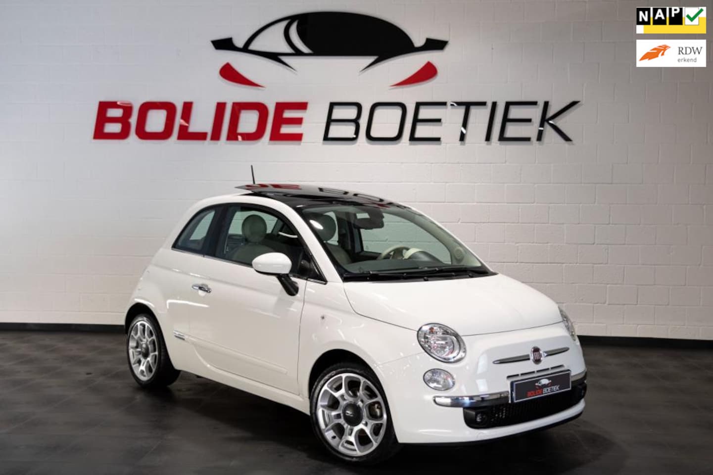 Fiat 500 - 0.9 TwinAir Turbo Lounge |NL-auto |uniek!! 15.064KM |Panoramadak/Opendak |PDC - AutoWereld.nl