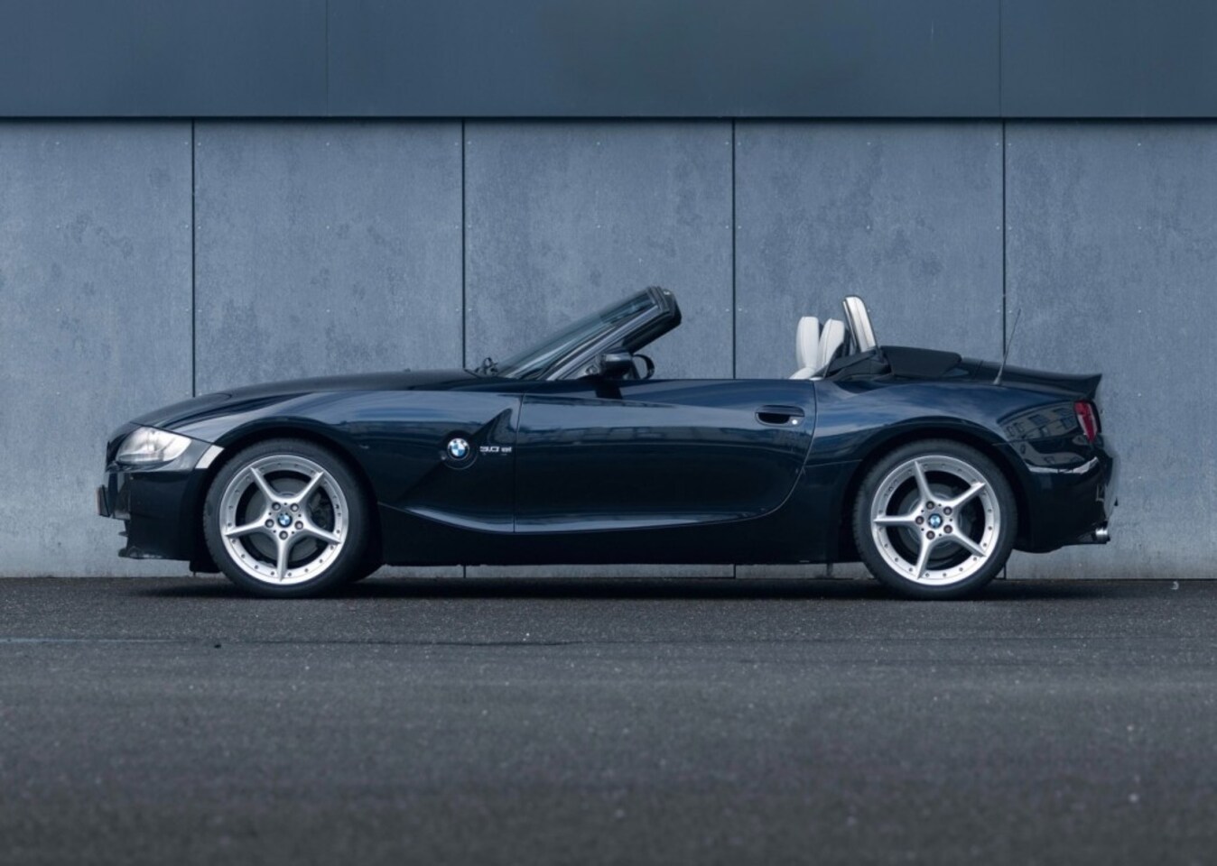 BMW Z4 - 3.0SI EXECUTIVE - Sp. stoelen - 18- PDC - Xenon. - AutoWereld.nl