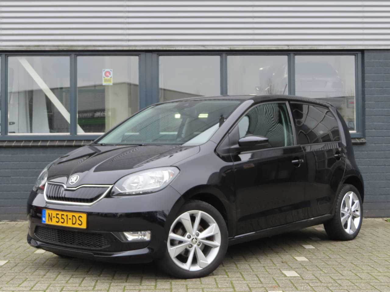 Skoda Citigo e-iV - EV Style | stoelverwarming | verwarmbare voorruit | parkeersensoren - AutoWereld.nl