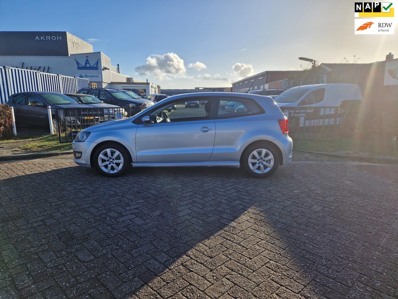 Volkswagen Polo - 1.2 TDI BlueMotion Comfortline/CRUISE/AIRCO/NAVI!!! - AutoWereld.nl