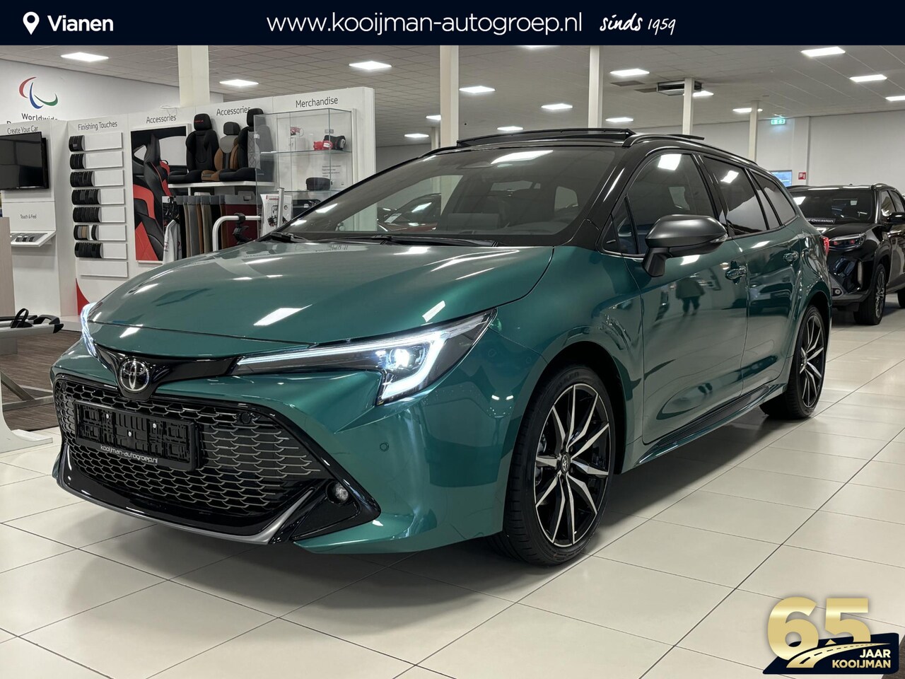 Toyota Corolla Touring Sports - Hybrid 140 GR Sport - AutoWereld.nl