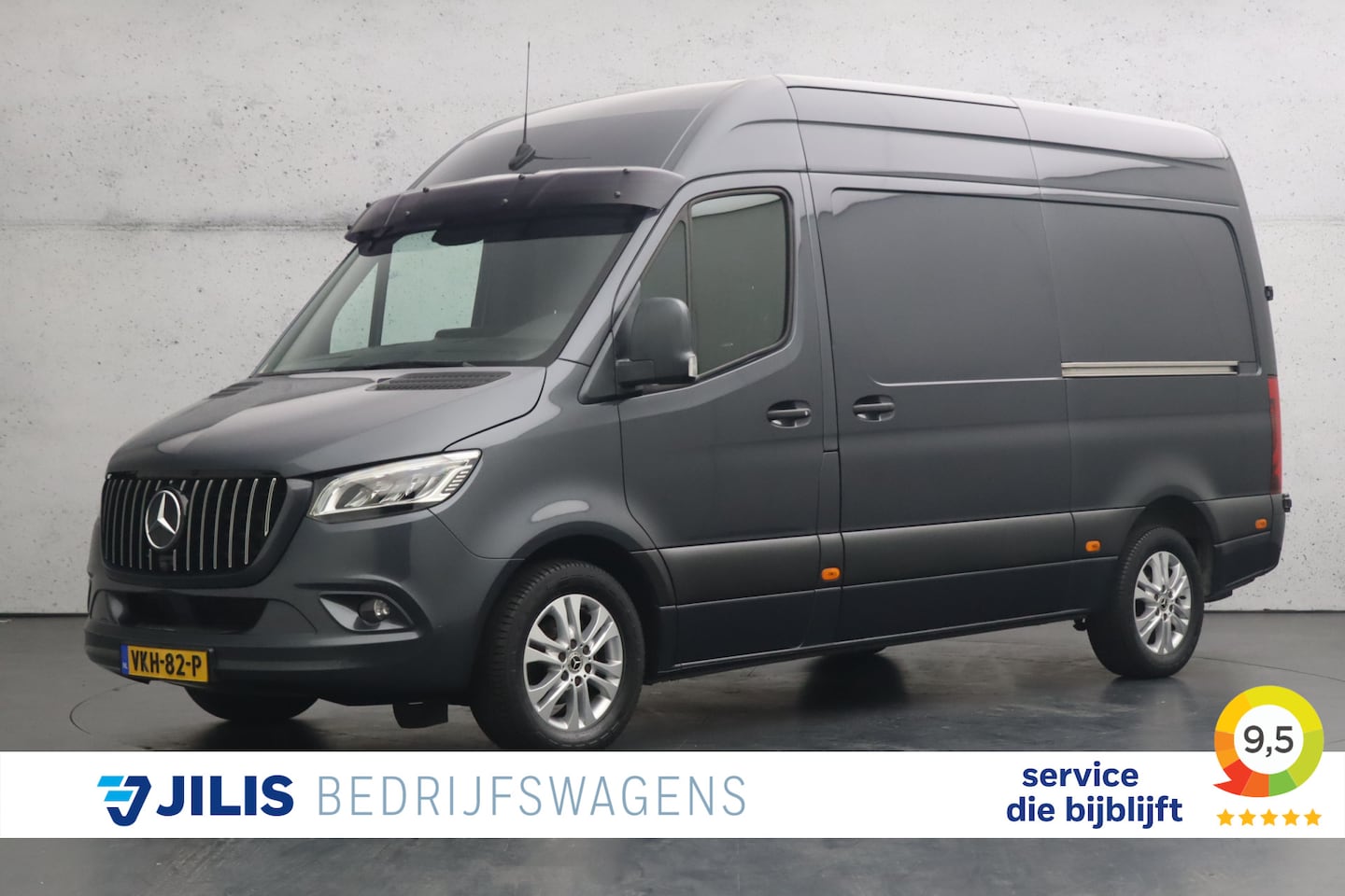 Mercedes-Benz Sprinter - 319 3.0 CDI L2H2 | Lederen bekleding | Adaptieve cruise control | LED koplampen | Parkeers - AutoWereld.nl