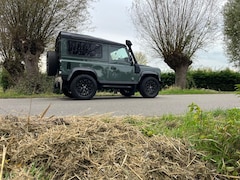 Land Rover Defender 90 - Off Road Edition NL Auto off road accesoiries