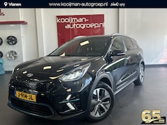 Kia e-Niro - ExecutiveLine 64 kWh | Stoel/Stuurverwarming & ventilatie | Parkeersensoren | Achteruitrij