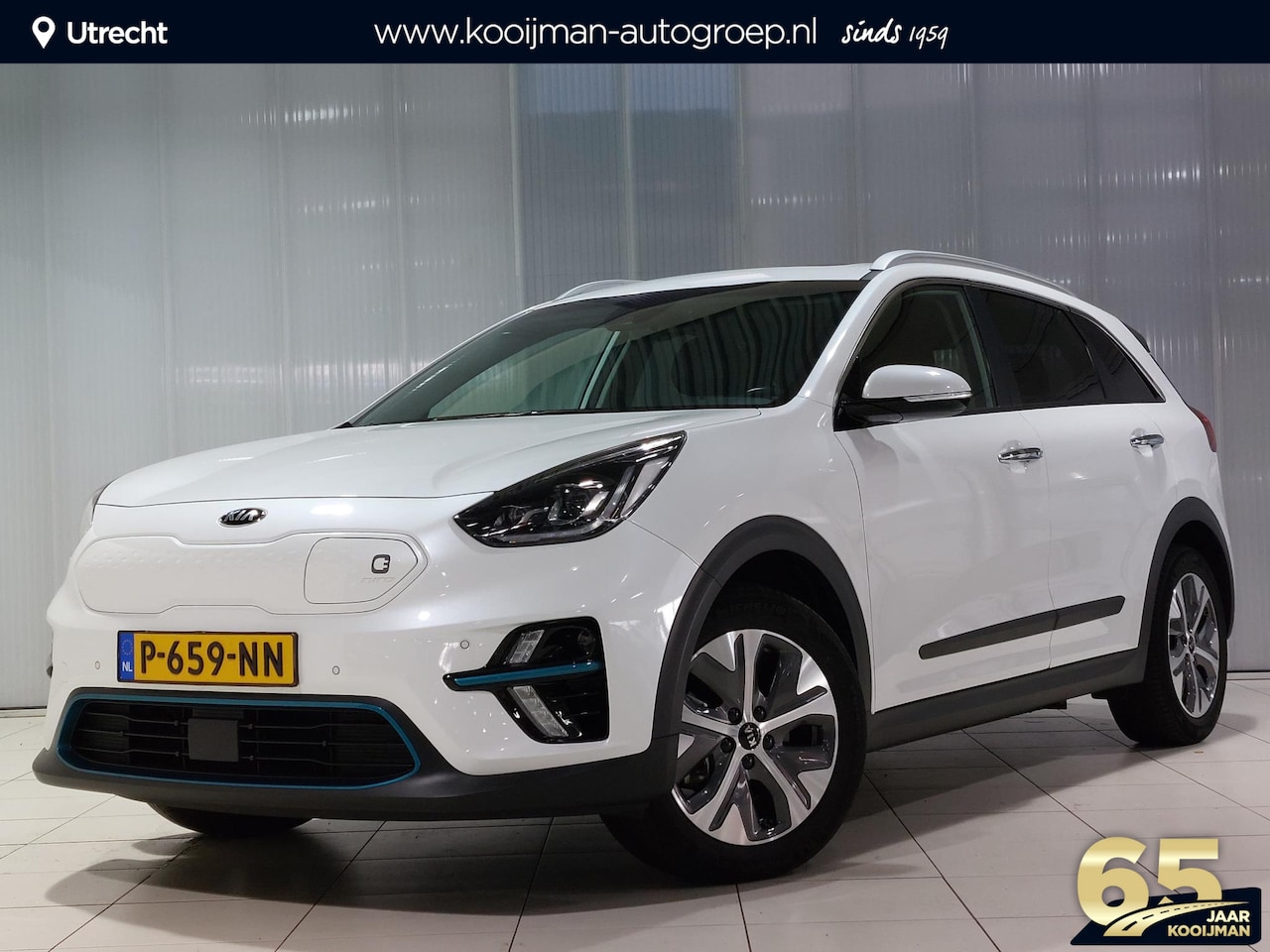 Kia e-Niro - ExecutiveLine 64 kWh 3 fase! | Stoel/Stuurverwarming | Achteruitrij camera | Achteruitrij - AutoWereld.nl