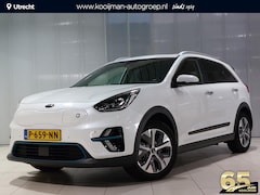 Kia e-Niro - ExecutiveLine 64 kWh 3 fase | Stoel/Stuurverwarming | Achteruitrij camera | Achteruitrij a