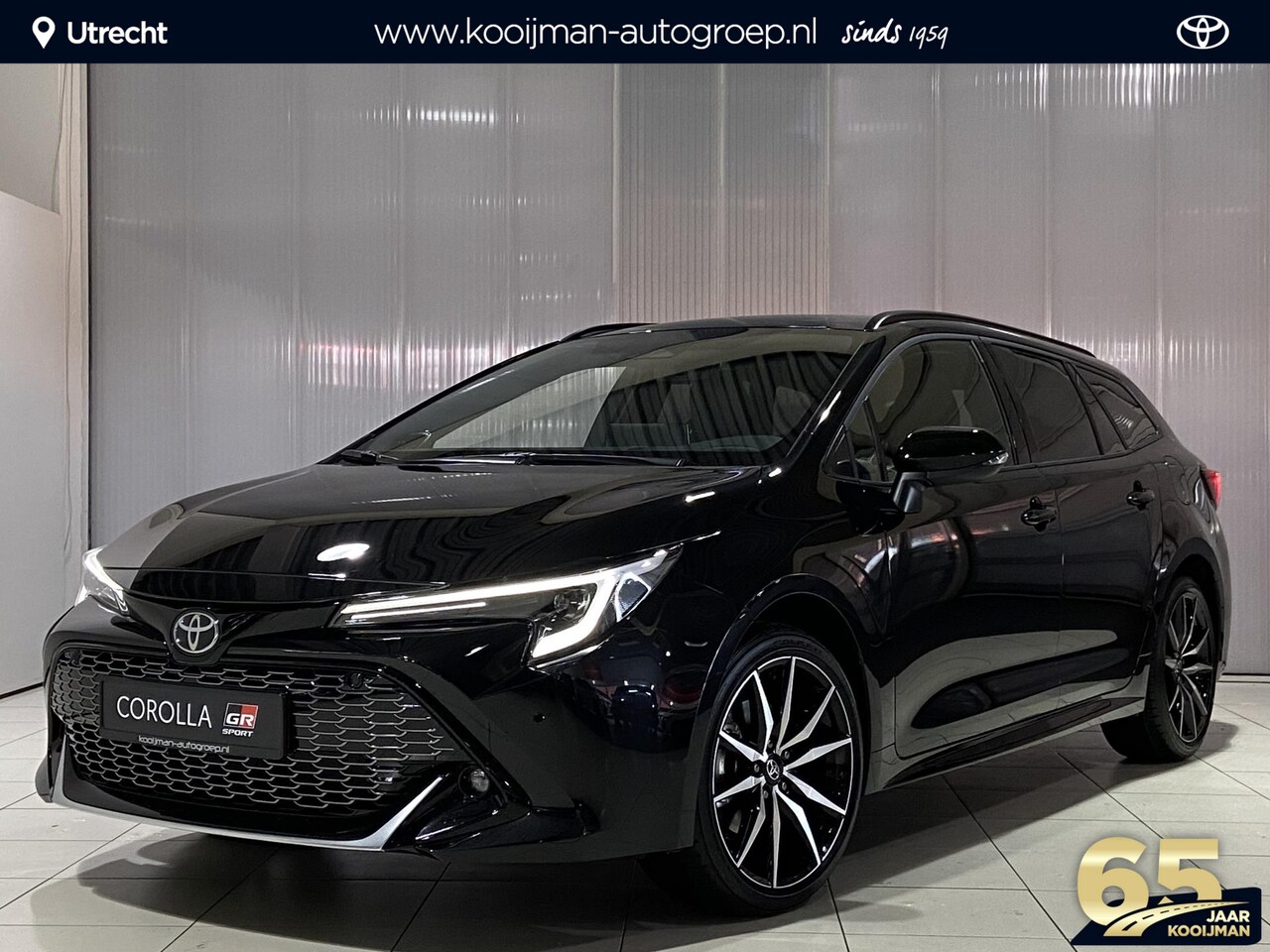 Toyota Corolla - Touring Sport 2.0 Hybrid GR Sport Plus 196PK | Apple Carplay & Android Auto | Sport interi - AutoWereld.nl