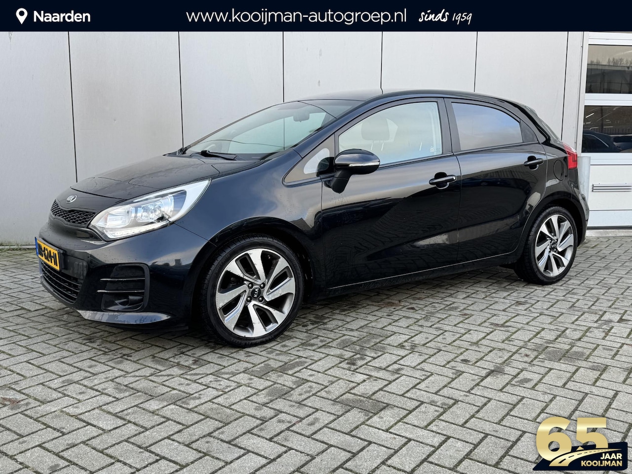 Kia Rio - 1.2 CVVT ExecutiveLine | Cruise control | Parkeer sensoren | Achteruitrij camera | Navigat - AutoWereld.nl