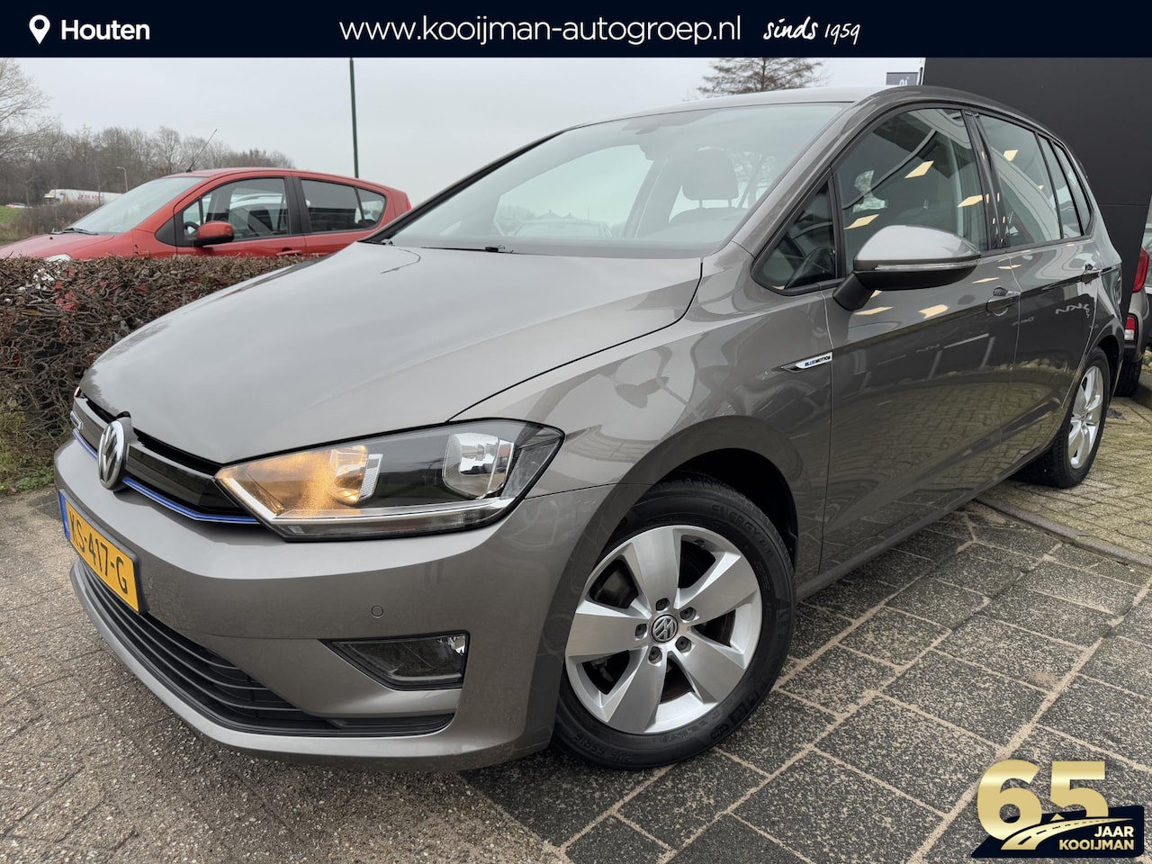 Volkswagen Golf Sportsvan - 1.0 TSI Comfortline | Super Nette Auto | Dealeronderhouden | Navigatie | Sensoren Rondom | - AutoWereld.nl