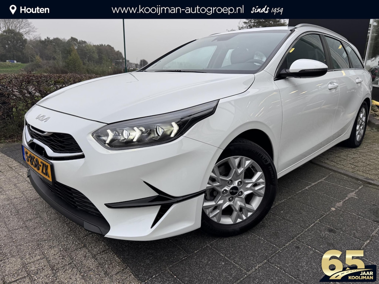 Kia Cee'd Sportswagon - Ceed 1.5 T-GDi DynamicLine | Afneembare trekhaak | Navigatie | Apple Carplay/Android Auto - AutoWereld.nl