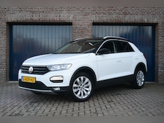 Volkswagen T-Roc - 1.5 TSI 150pk Style Business | Carplay | Navigatie | Adaptieve Cruise | Parkeersensoren