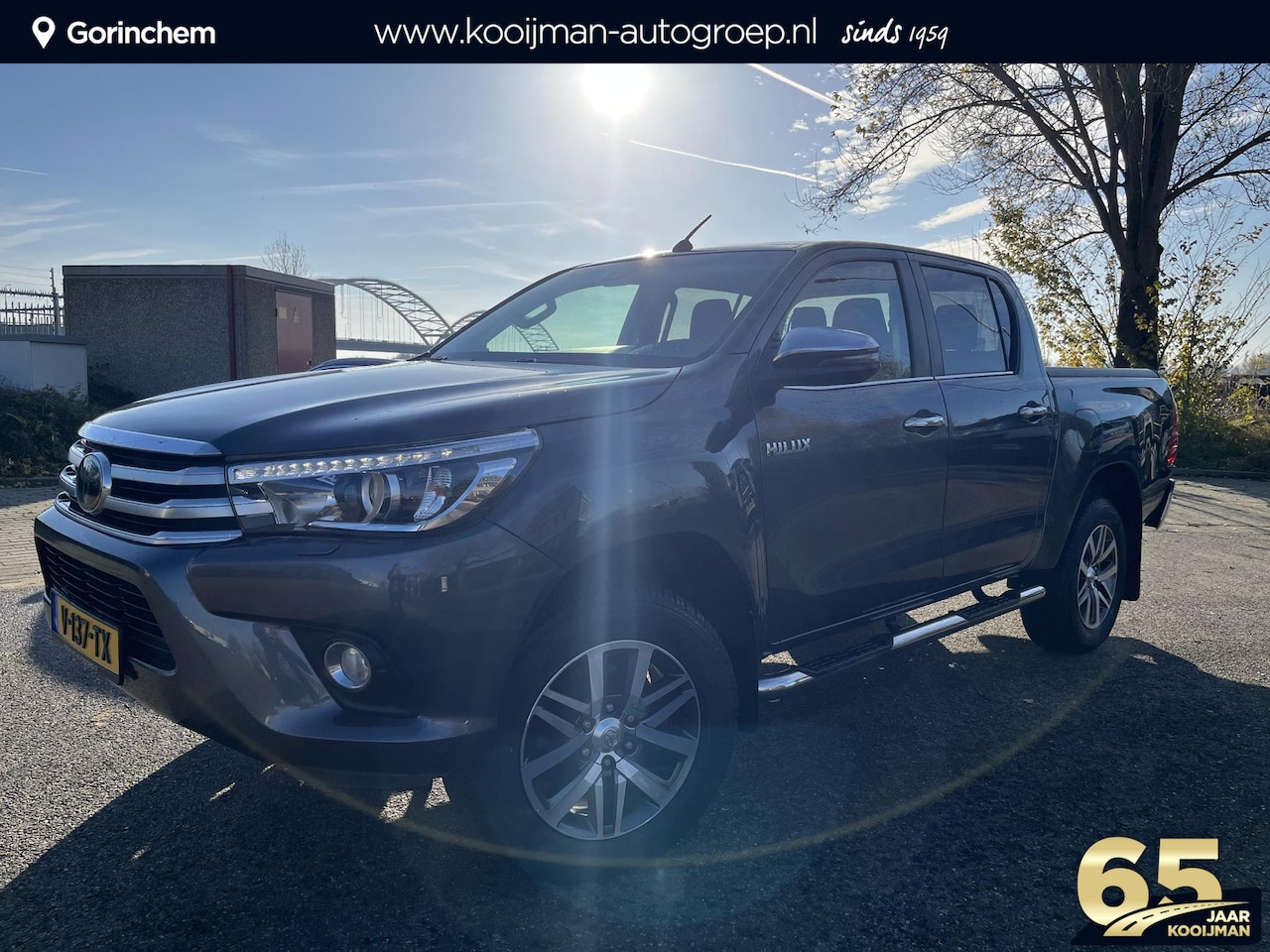 Toyota HiLux - 2.4 D-4D-F Double Cab Executive | BE-Trekker | 5 zitter | Tonneau | Trekhaak | Leder | Bed - AutoWereld.nl