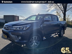 Toyota HiLux - 2.4 D-4D-F Double Cab Executive | BE-Trekker | 5 zitter | Tonneau | Trekhaak | Leder | Bed