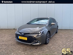 Toyota Corolla Touring Sports - 1.8 Hybrid First Edition | NL Auto | 1e Eigenaar | BTW | Parkeersensoren| Navigatie | Adap