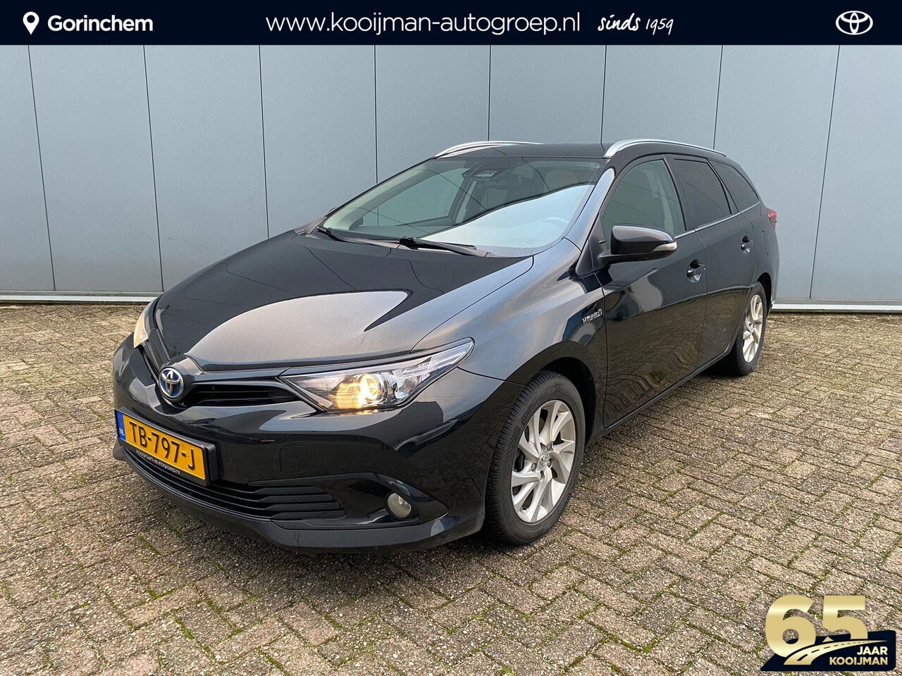 Toyota Auris Touring Sports - 1.8 Hybrid Energy Plus | Navigatie | DLR Onderhouden | Camera | Climate Control | Cruise C - AutoWereld.nl