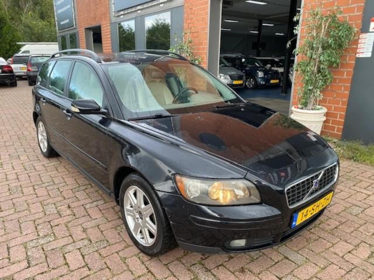 Volvo V50 - 1.8 Momentum LEER, Navi - AutoWereld.nl