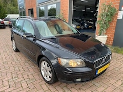 Volvo V50 - 1.8 Momentum LEER, Navi