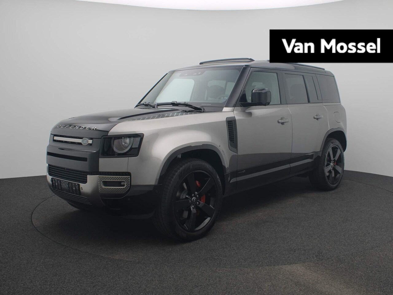 Land Rover Defender 110 - 2.0 P300e 110 X | Starlight Satin Chrome Pack | Cold Climate Pack | Elektrische trekhaak - AutoWereld.nl