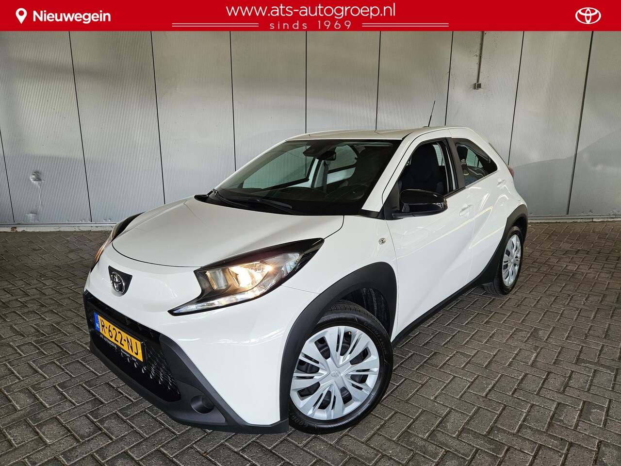 Toyota Aygo X - 1.0 VVT-i MT play 1.0 VVT-i MT Play - AutoWereld.nl