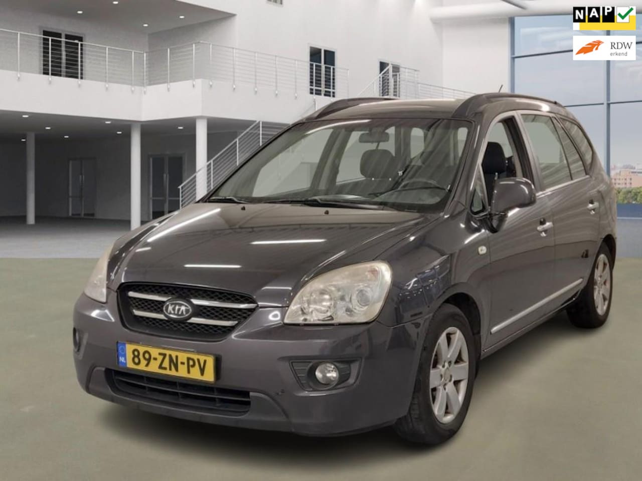 Kia Carens - 2.0 CVVT X-ecutive/APK TOT 13-05-2025 - AutoWereld.nl