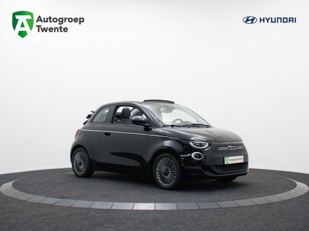 Fiat 500 - Cabrio Icon 42 kWh | Electric | Private lease 339 p.m. - AutoWereld.nl