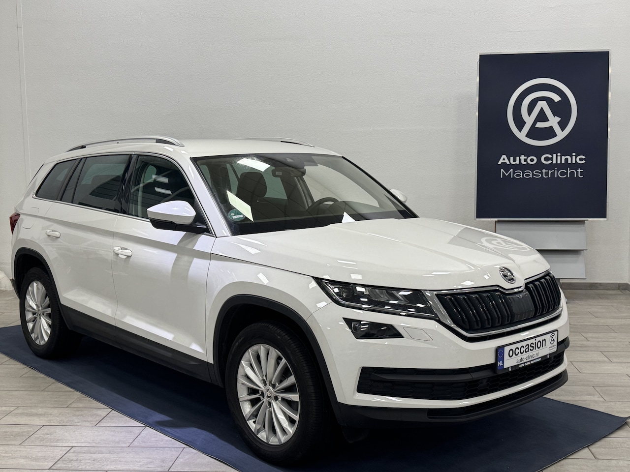 Skoda Kodiaq - 1.5 TSI 150pk DSG AUTOMAAT AMBITION | BEZICHTIGING BEL 06-15025420 | 12 MDN GARANTIE | NAV - AutoWereld.nl